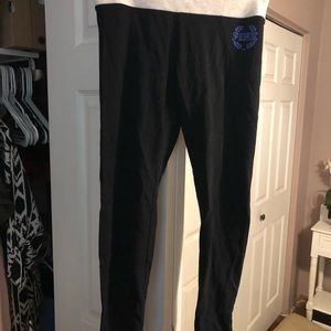 Victoria Secret Pink yoga pants 🧘‍♀️